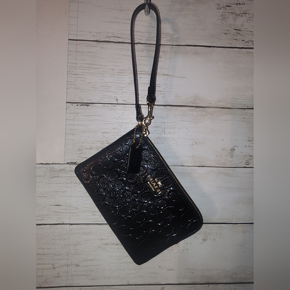 Coach Patent leather Wristlet NWOT